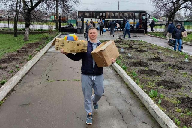 Допомога Славутича місту-герою Чернігову