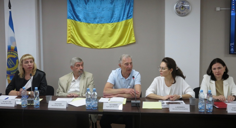 ПЛЕНУМ ПРОФСПІЛКИ ПРАЦІВНИКІВ СОЦІАЛЬНОЇ СФЕРИ. Профспілки не стоять осторонь людських бід і проблем, а підставляють своє плече, там, де це необхідно