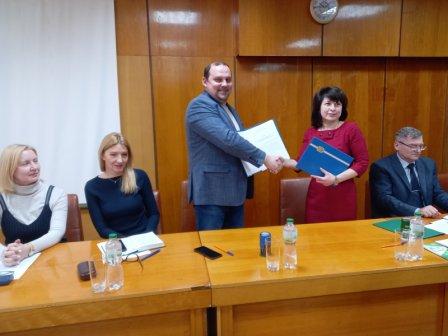 КІРОВОГРАДЩИНА.  Підписано Угоду про співпрацю між управлінням Пенсійного фонду області та профспілками