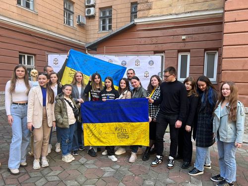 Благодійний аукціон для ЗСУ на Прикарпатті