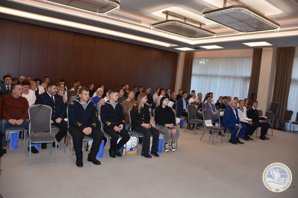 ПРОФСПІЛКА РОБІТНИКІВ МОРСЬКОГО ТРАНСПОРТУ. VI засідання Центральної ради ПРМТУ