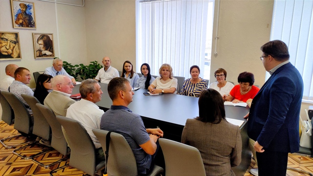 ПРИКАРПАТТЯ. Тандем керівництва громади і профкому задля поліпшення умов життя і праці