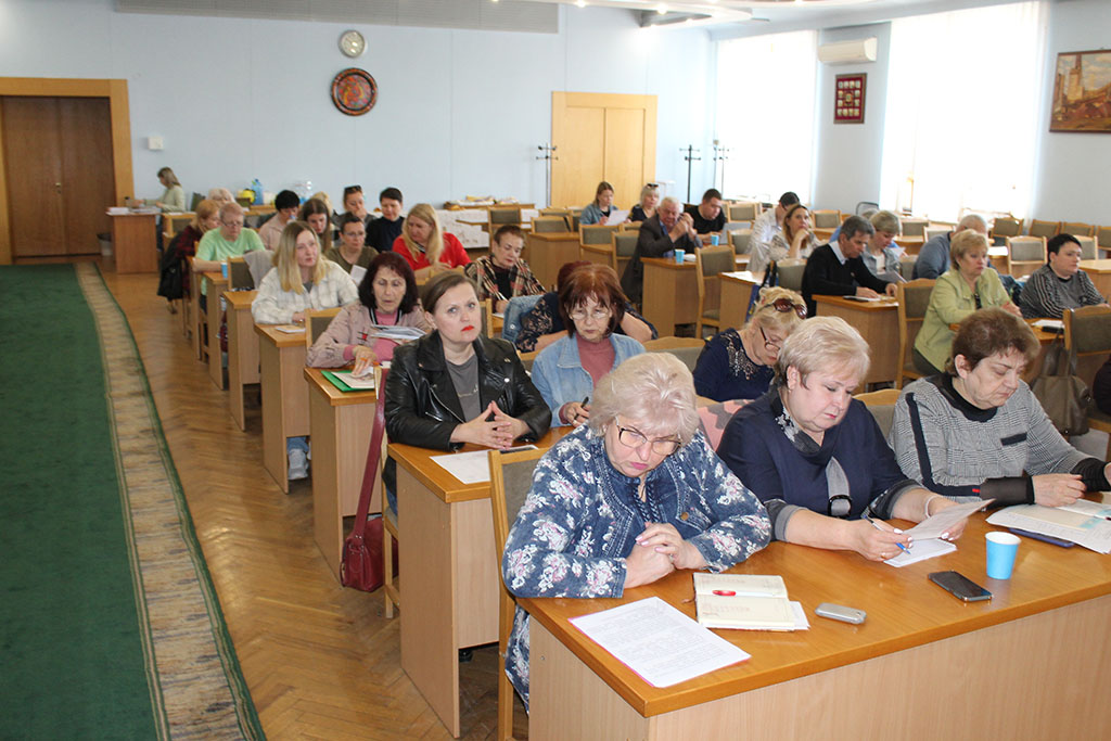 БІЛЬШЕ ЗНАЄШ – БІЛЬШЕ ВМІЄШ