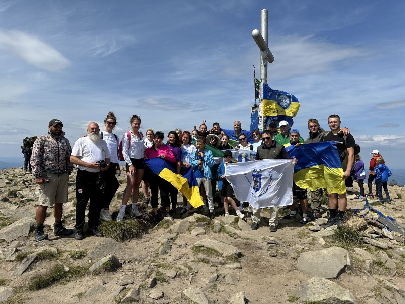 Українські журналісти піднялися на Говерлу  
