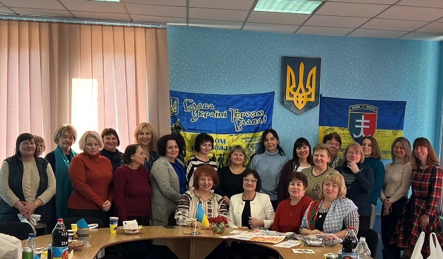 Бути українкою