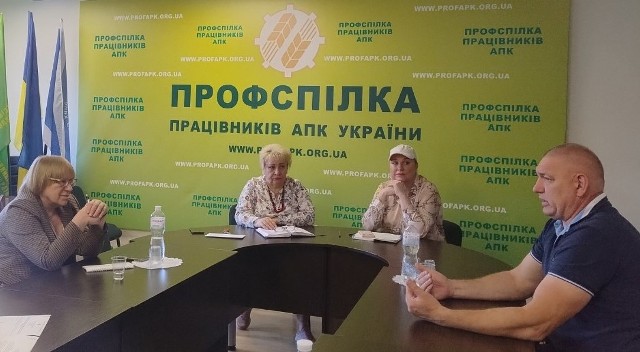 Постанова КМУ 284: компенсація аграріям на гуманітарне розмінування. Теорія та реальність