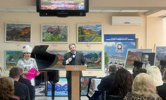 Музи художнього вернісажу для Збройних Сил України