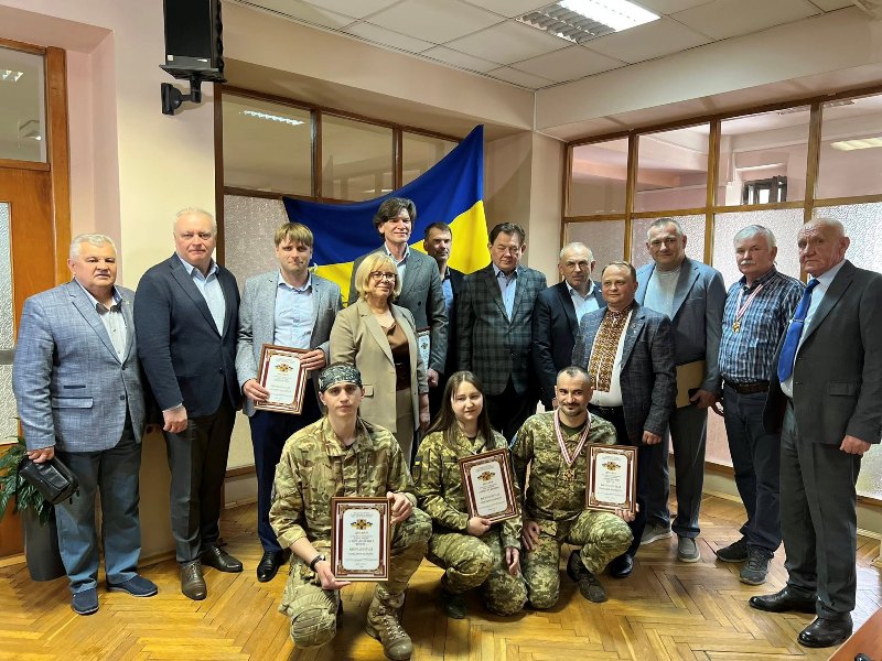 У Закарпатті за участі профспілки відзначили медиків - переможців регіонального етапу конкурсу "Орден Святого Пантелеймона" 