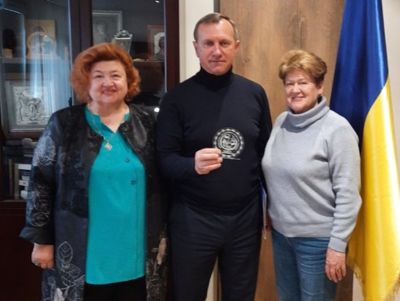 ПРОФСПІЛКА КУЛЬТУРИ. Робочий візит голови Профспілки Галини Гайдук на Закарпаття